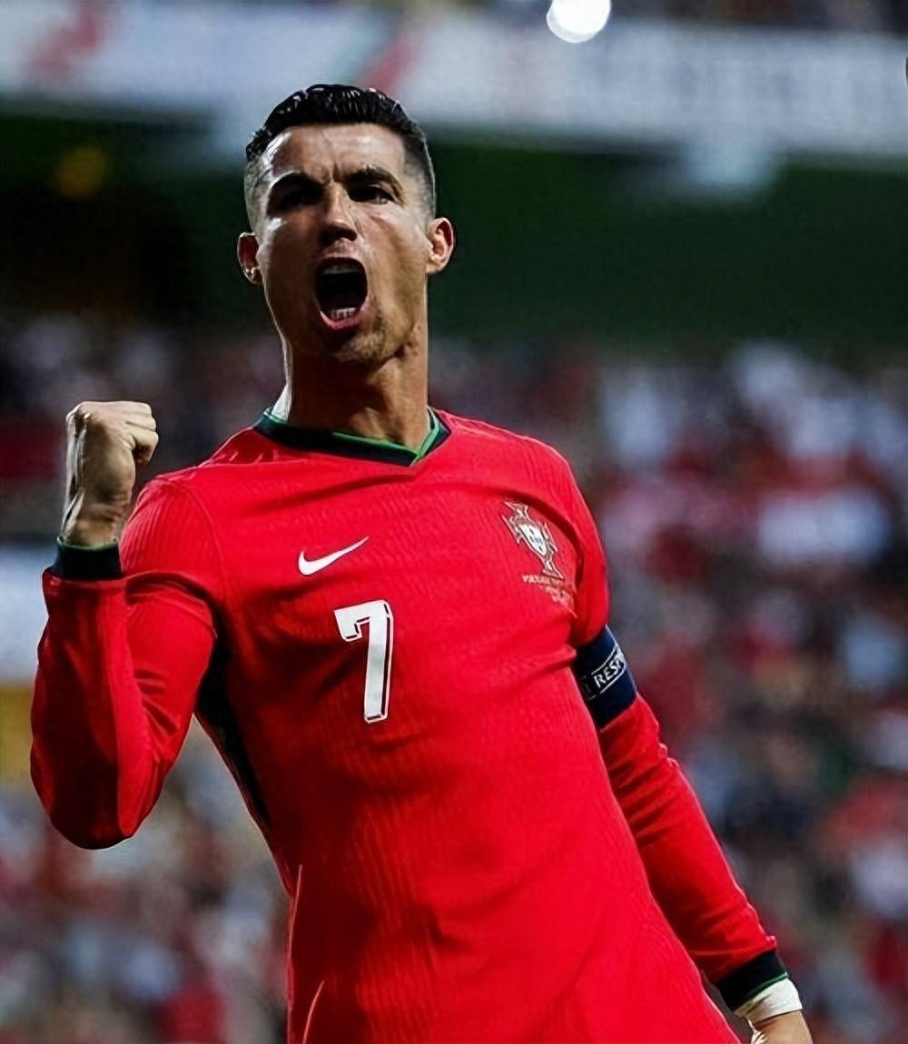 C罗新星出色发挥表现突出，湖人前途光明！观众掌声雷动的简单介绍-欧博官网