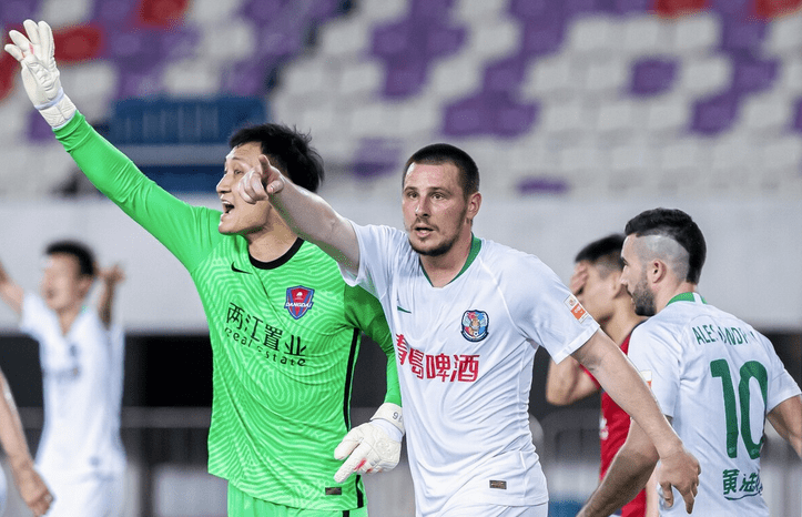 浙江队训练开放日，清晨主帅复盘引欢呼，中超在即，轮换策略成焦点的简单介绍-欧博娱乐